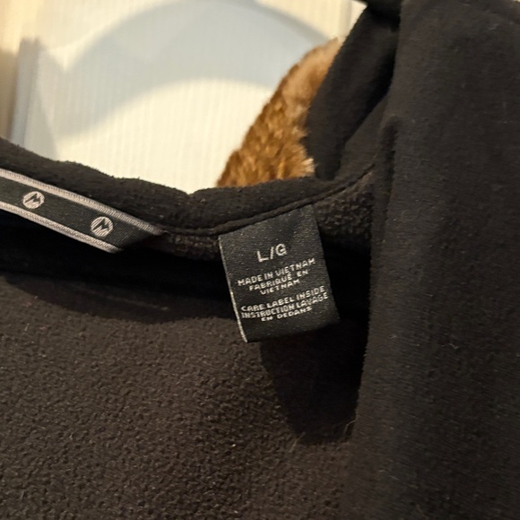 Marmot Women's Black jacket with Brown Faux Fur Hood - Picture 3 of 4